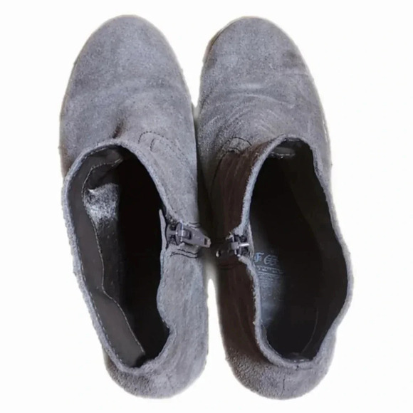 Crown Vintage Grey Suede Leather Heel Booties - Picture 4 of 8
